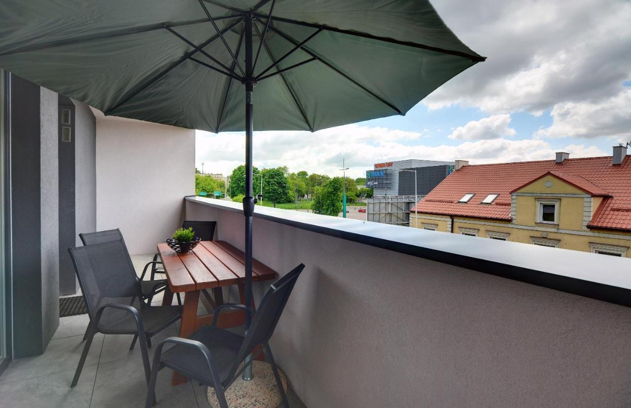 Apartment Lodz4rent - Premium 9,8 - Manufaktura - Garaz - Wiosna 2025 *