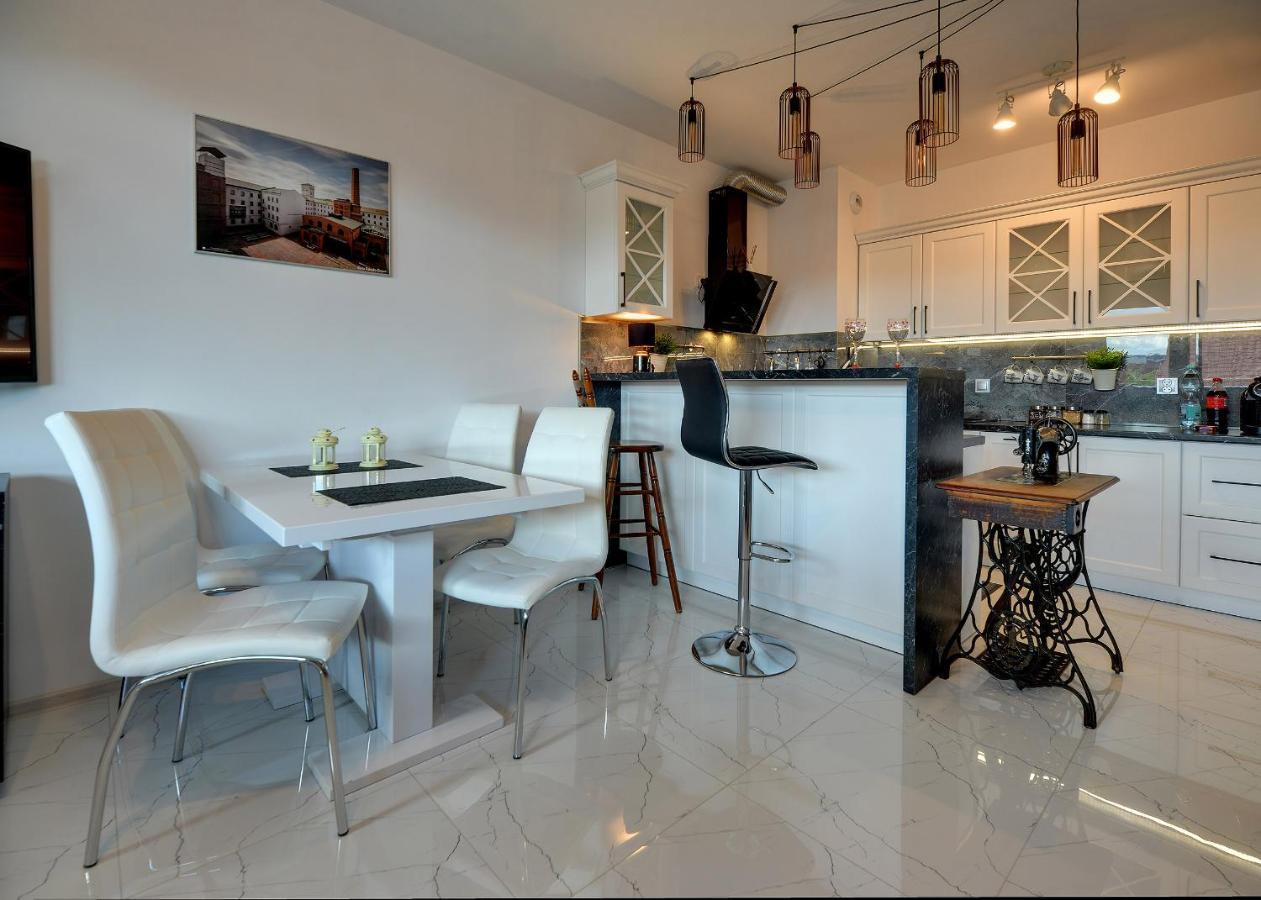 Lodz4rent - Premium 9,8 - Manufaktura - Garaz - Wiosna 2025 *