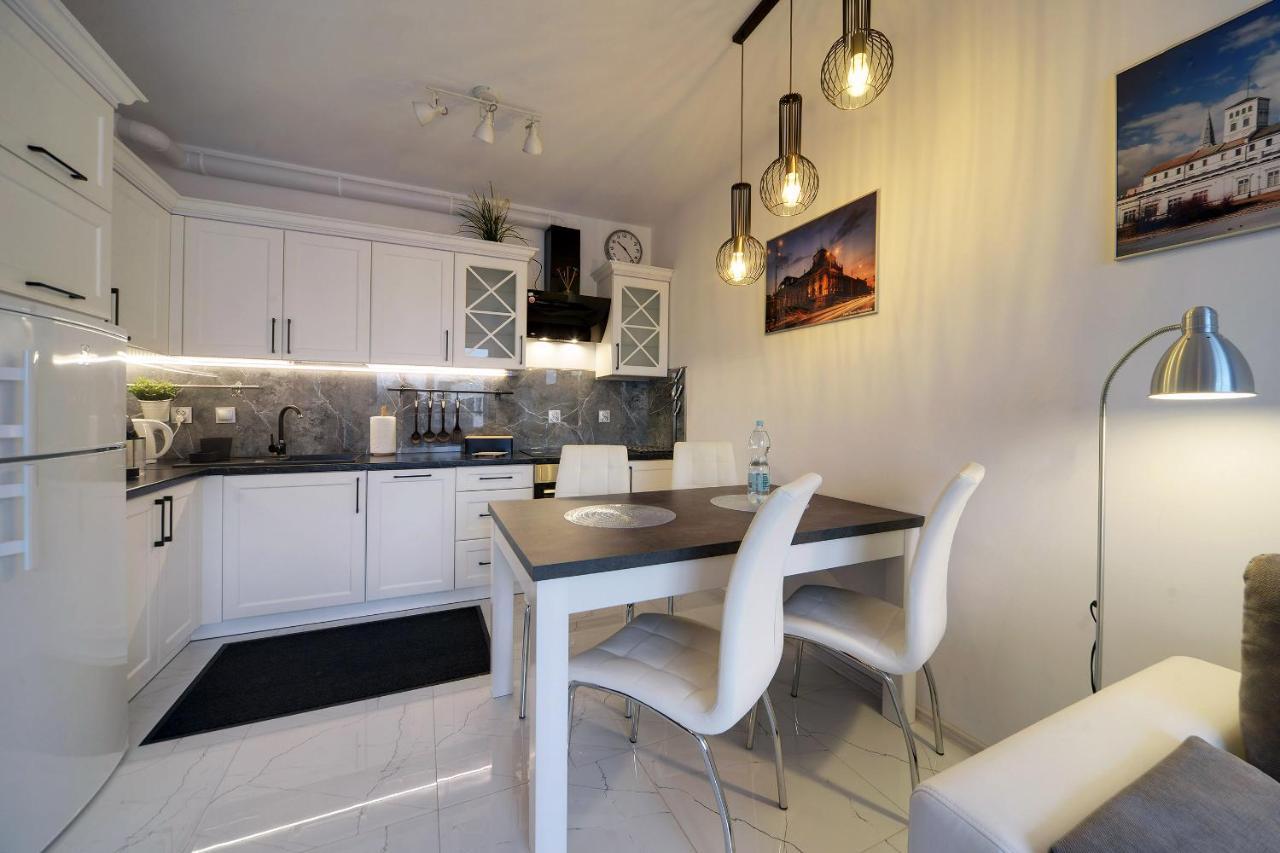 Lodz4rent - Premium 9,8 - Manufaktura - Garaz - Wiosna 2025 *
